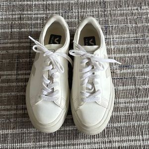 VEJA campo leather sneaker